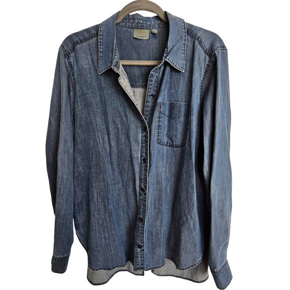Athleta Tops - Athleta Shirt Bootjack Chambray Shirt Women L Blue Button Down Shirt Women